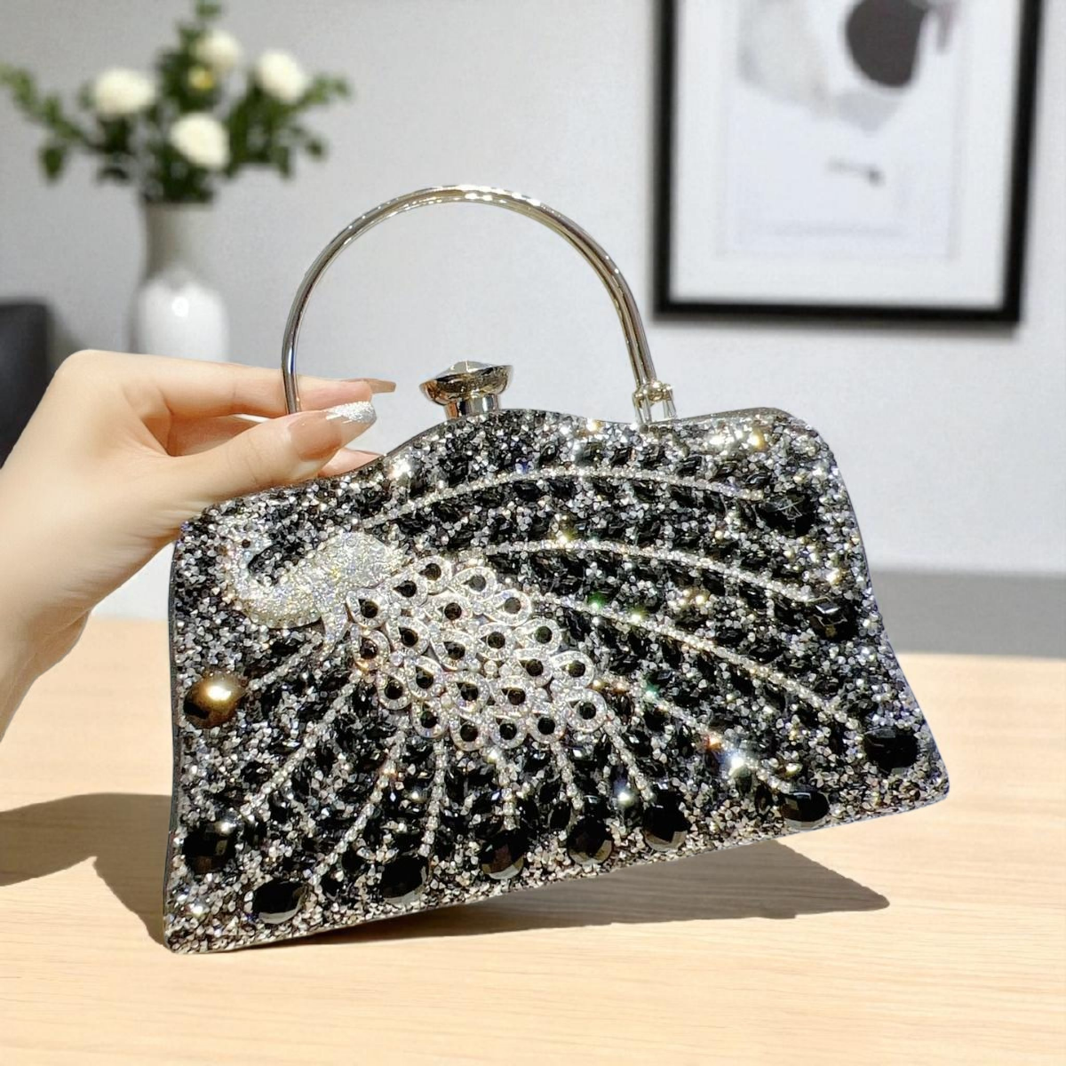 Bolso de mano Regal Radiance de cristal