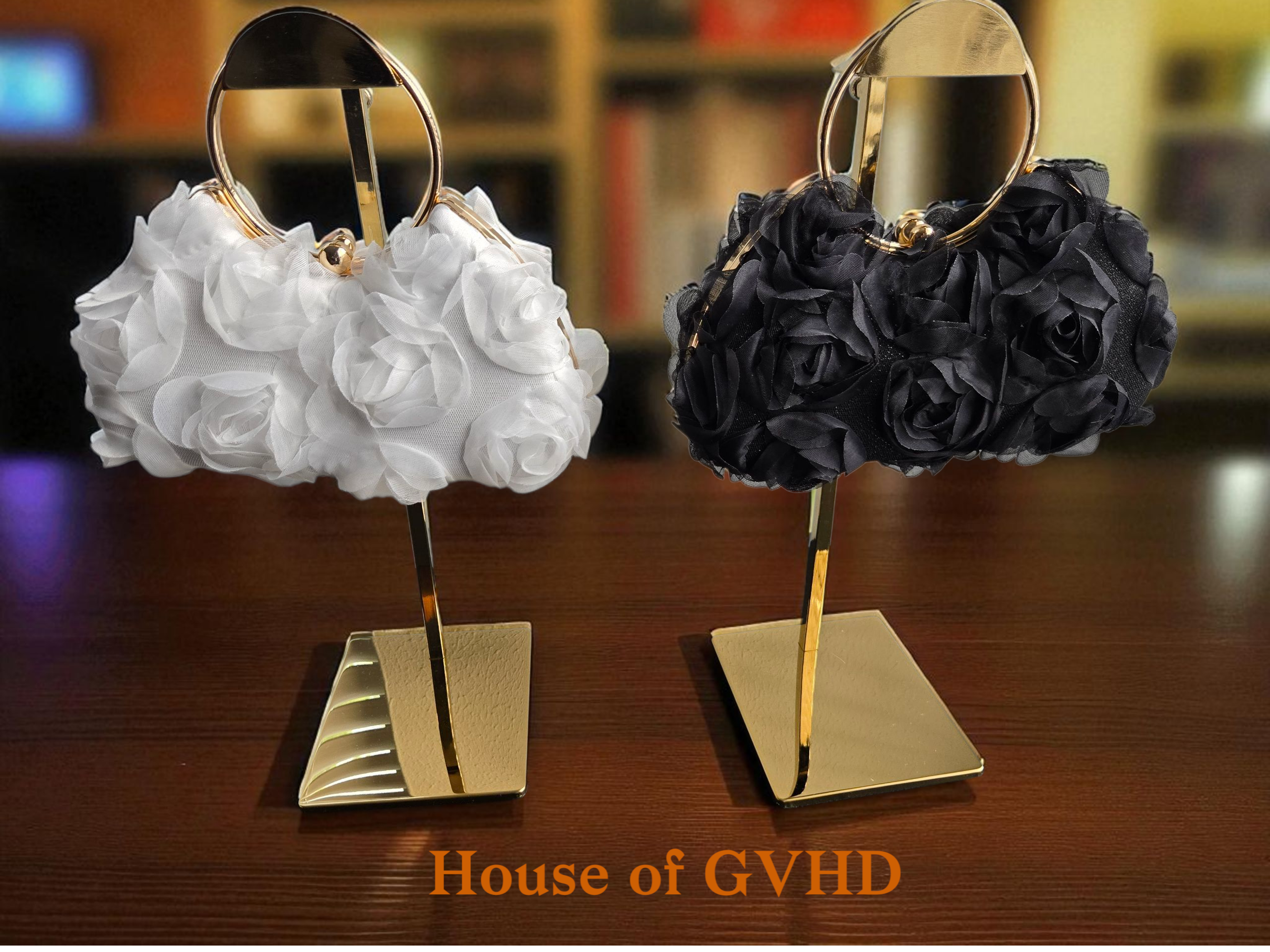 Rosabelle Bloom Handle Bag (White and Black)