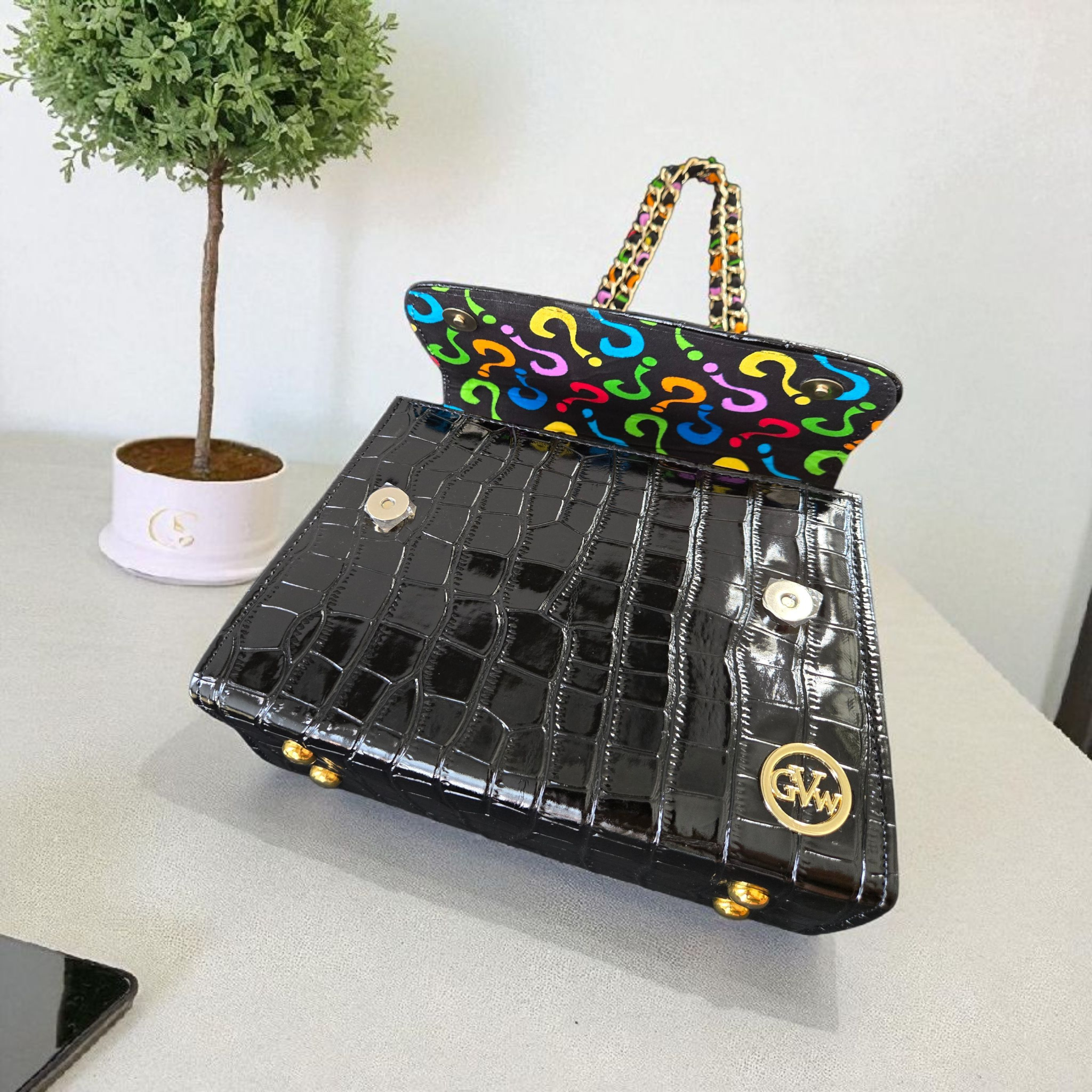 GVW Croc-Embossed Chain Shoulder Bag with Ankara Lining – Luxury Crossbody Black