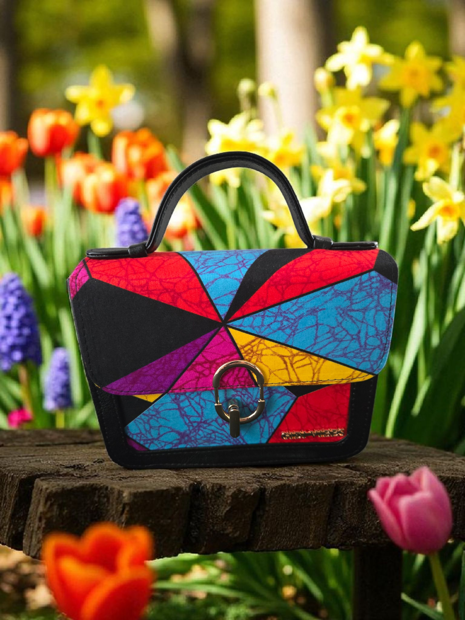Gidi Vibes Geometric Ankara Handbag – Bold African Print Purse
