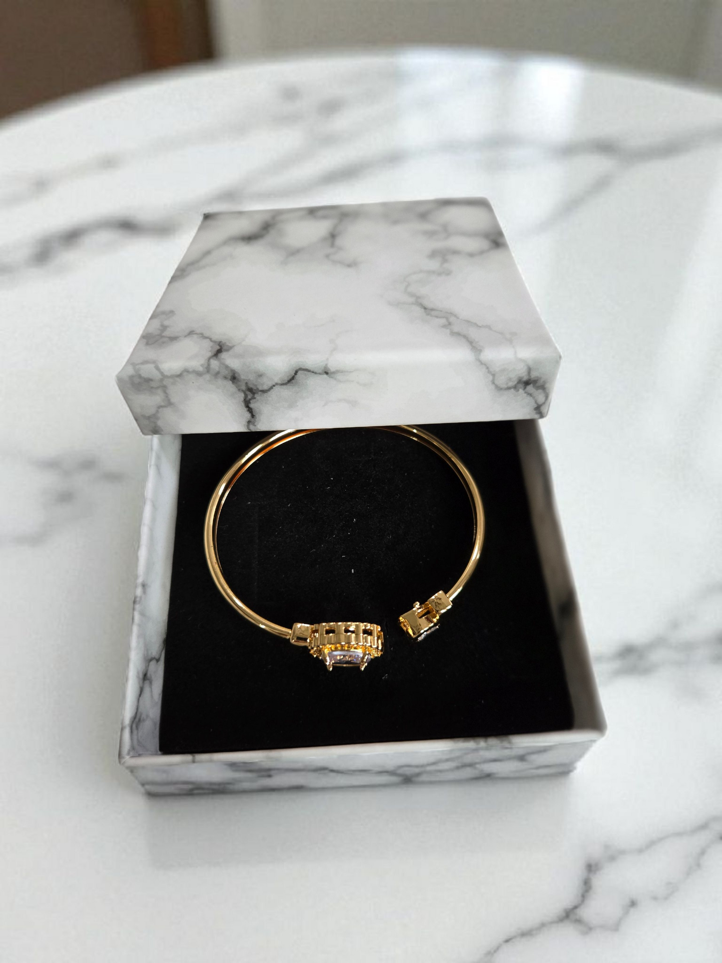 Gold Open Bangle Bracelet with Oval & Teardrop Crystals – House of GVHD Jewelry