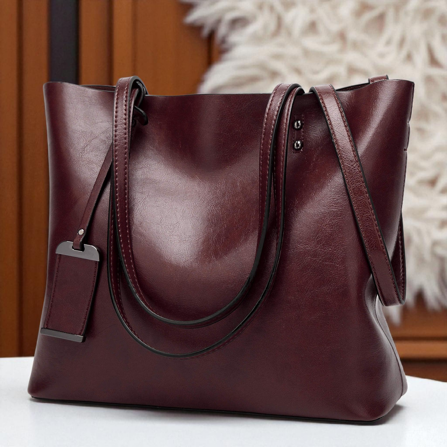 Urban Essential Leather Tote