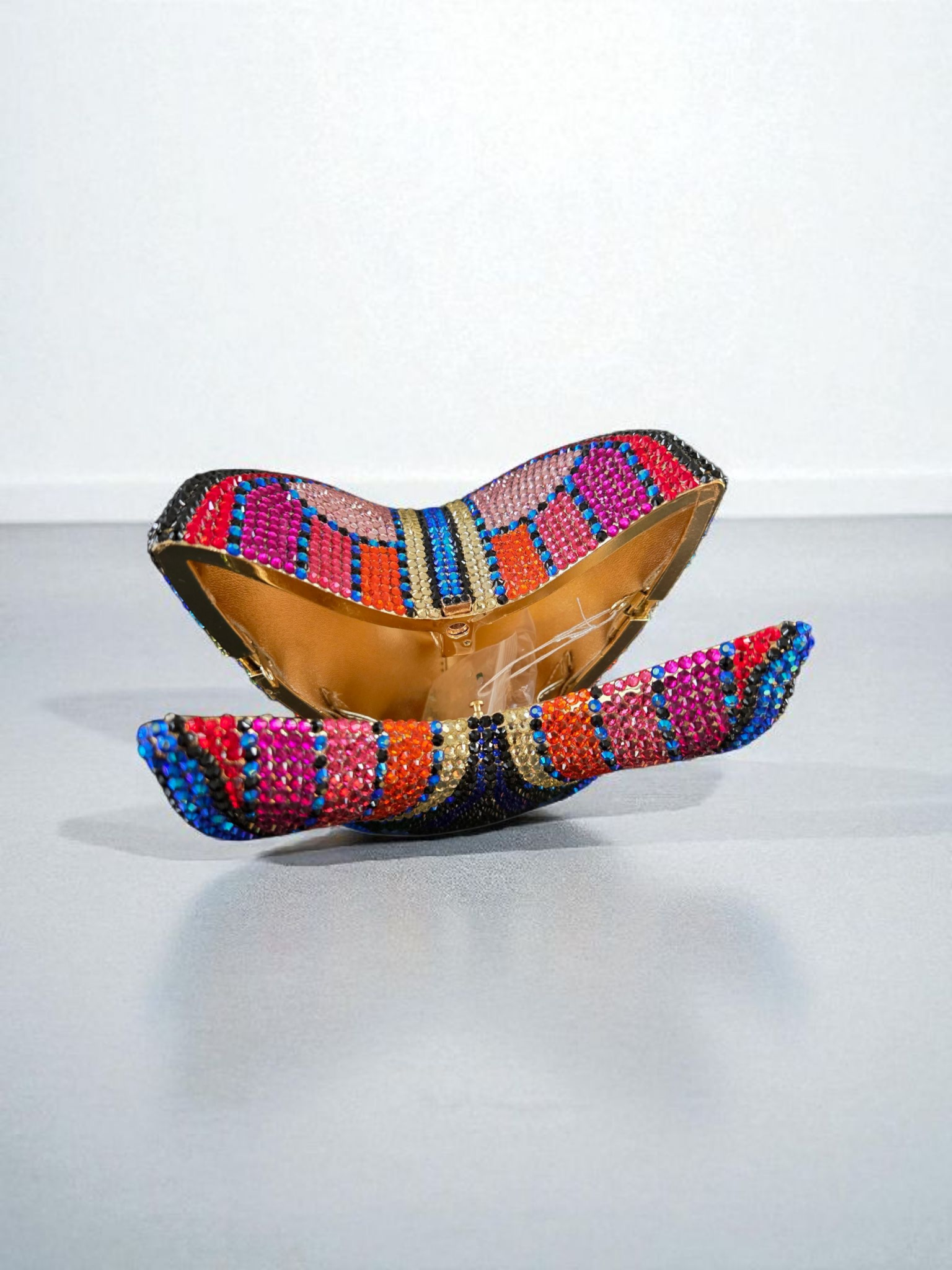 Crystal Butterfly Wing Clutch – Luxury Multicolor Statement Bag