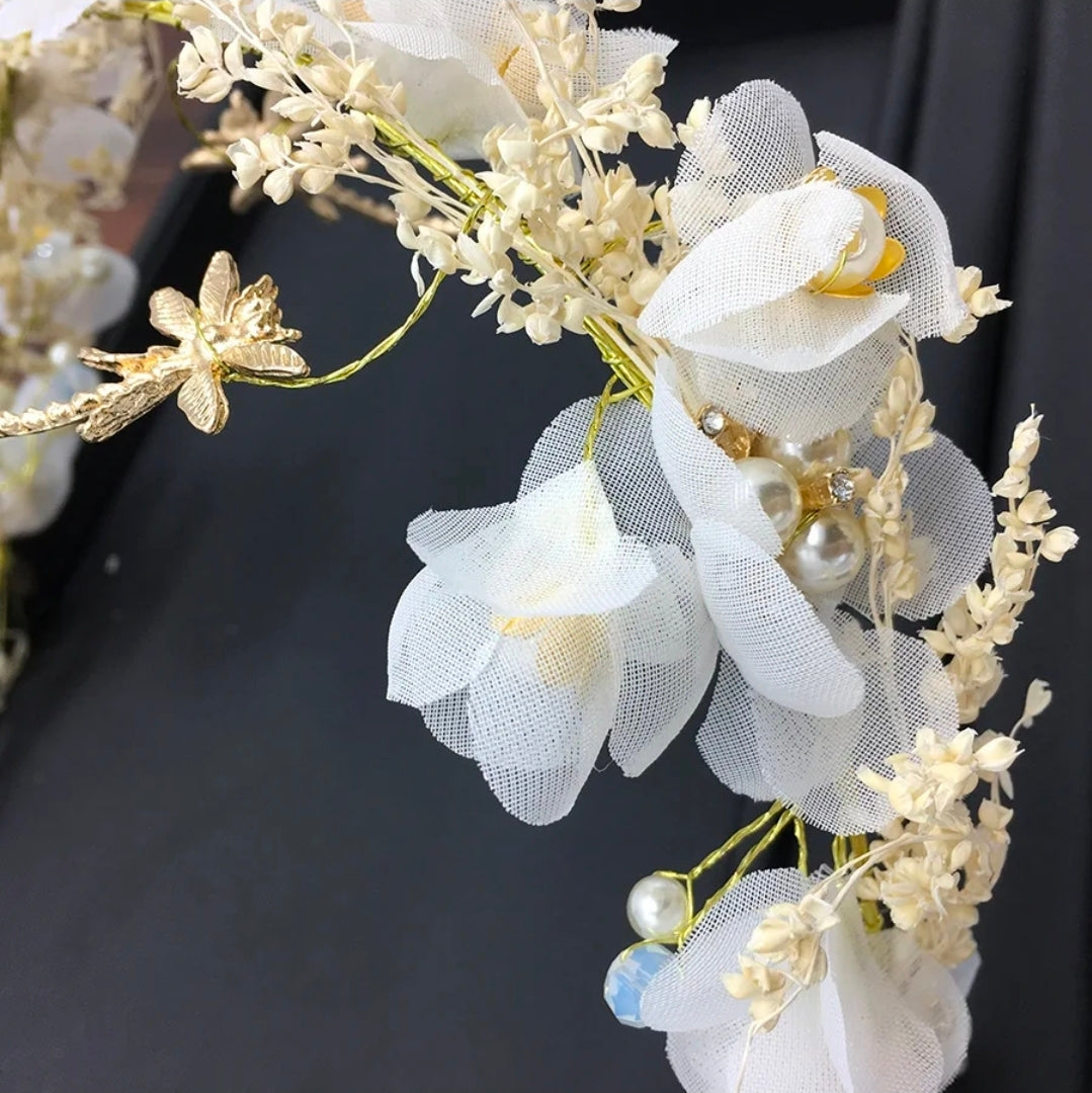 Handcrafted Floral Bridal Headpiece – Soft White Orchid & Pearl Wedding Crown
