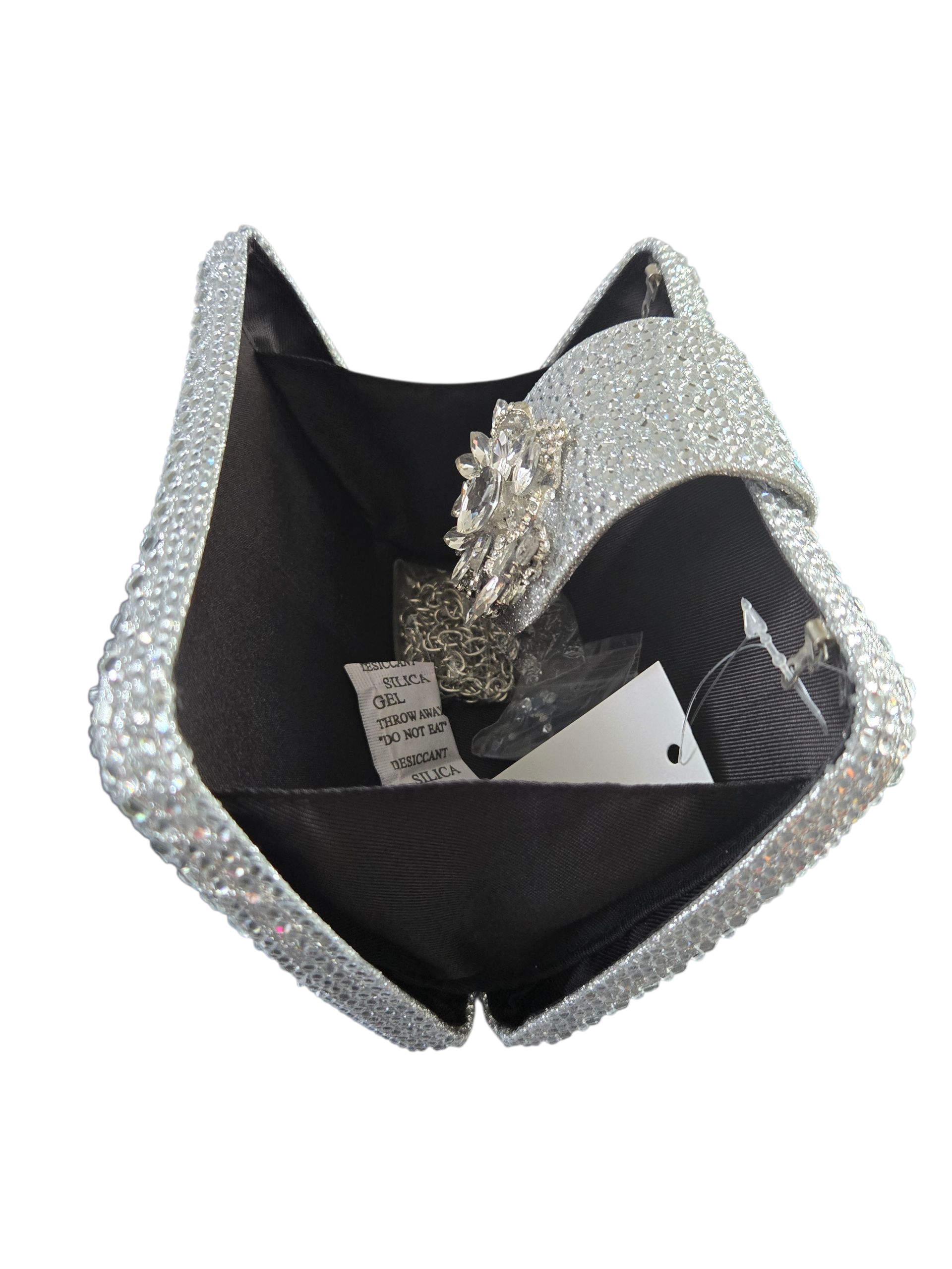 Crystal Floral Clasp Clutch – Luxury Silver Rhinestone Evening Bag