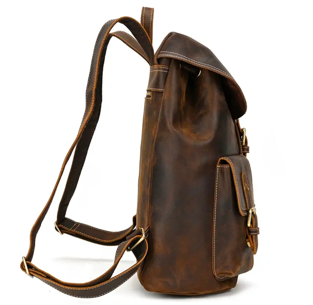 Men's Vintage Genuine Leather Backpack – Classic Brown, Black and Dark Brown Colors with Dual Front Pockets