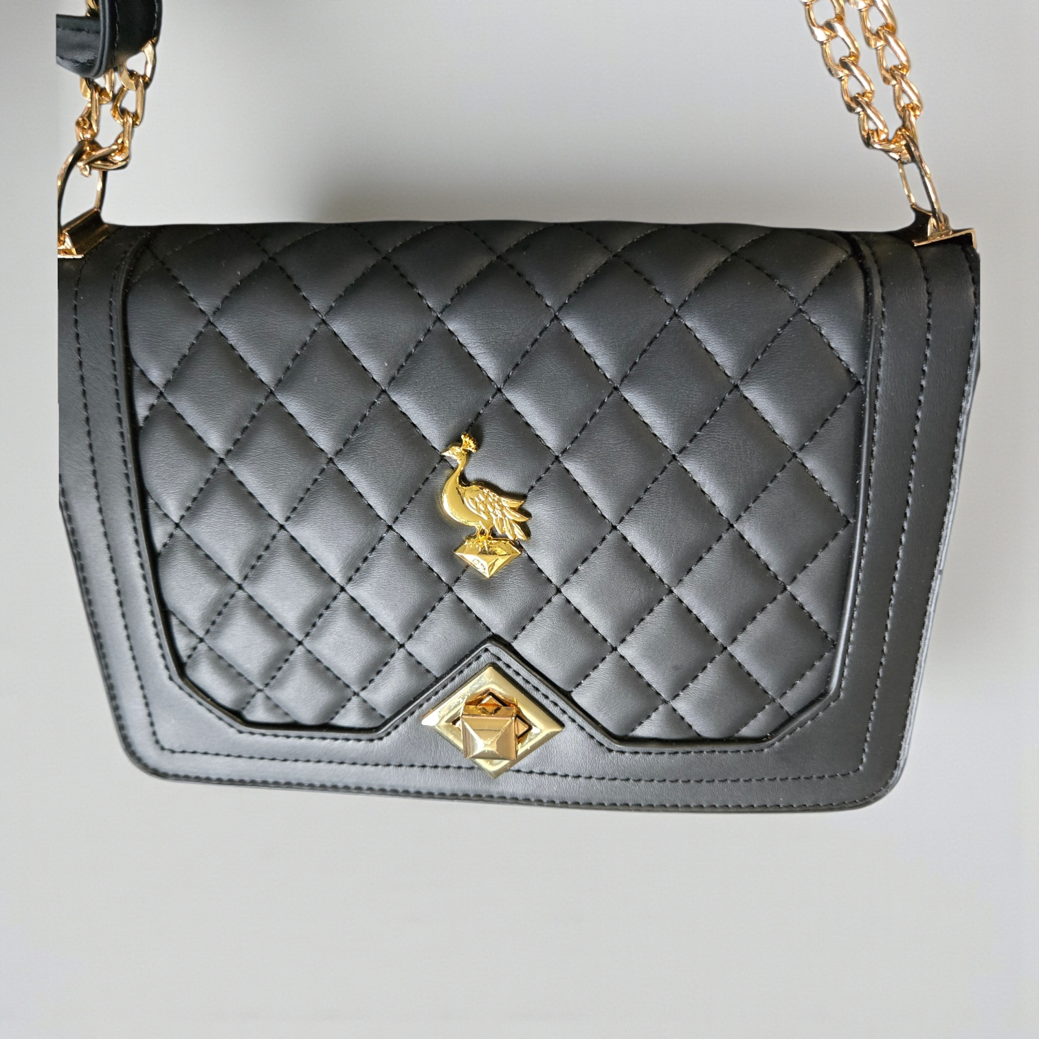 Black Quilted Leather Crossbody Bag – Gold Chain Luxury Shoulder Purse